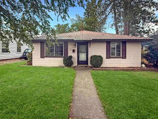 4217 S Scott St, Spokane, WA 99203