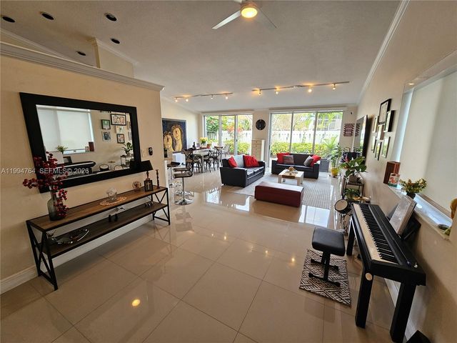 4523 NW 98th Ave 4523, Doral, FL 33178