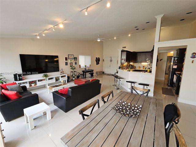 4523 NW 98th Ave 4523, Doral, FL 33178