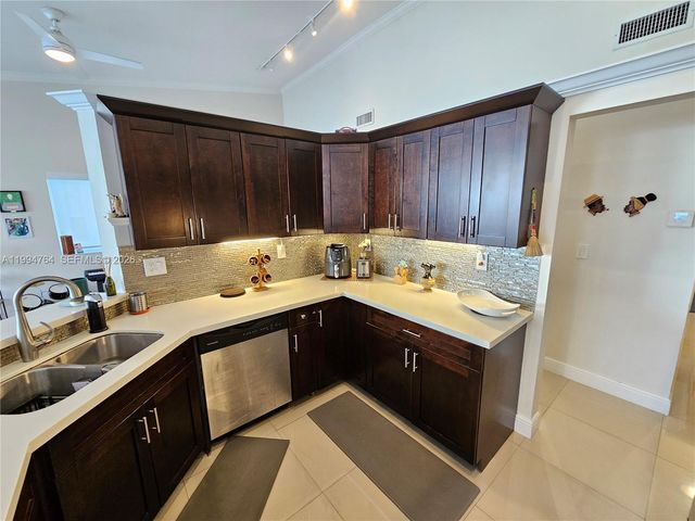 4523 NW 98th Ave 4523, Doral, FL 33178