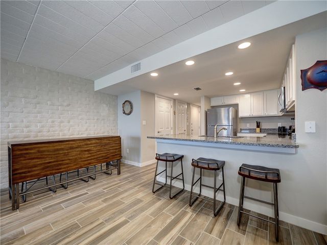 1419 S 11th St 118, Port Aransas, TX 78373