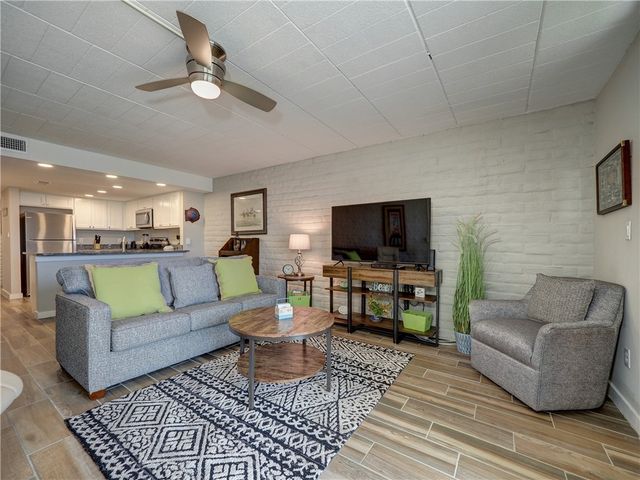 1419 S 11th St 118, Port Aransas, TX 78373