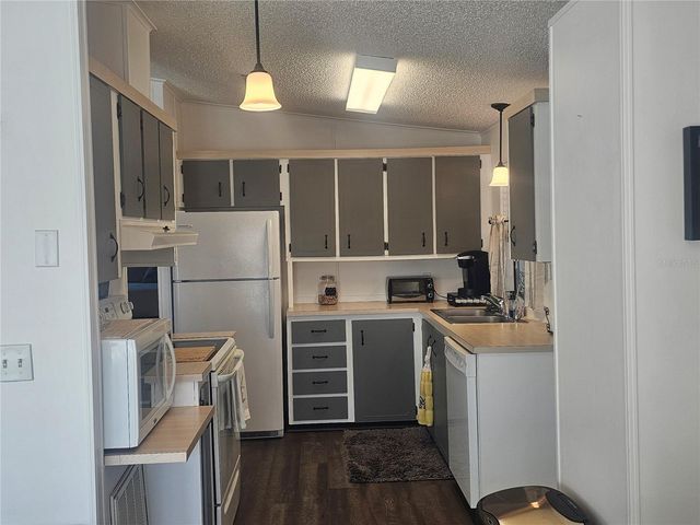 433 SAILFISH BOULEVARD, Oldsmar, FL 34677