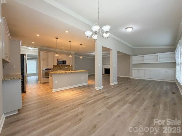 6930 Royce Court, Charlotte, NC 28277