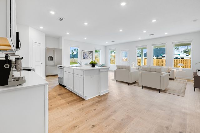 146 Bent Oak Drive Homesite B22, Freeport, FL 32439