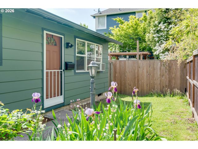 -1 Se 19TH Ave, Portland, OR 97202