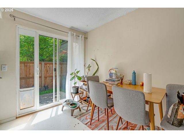 -1 Se 19TH Ave, Portland, OR 97202