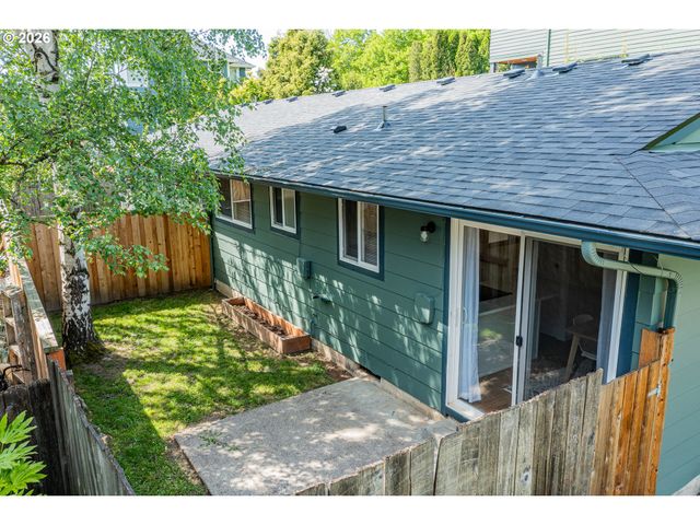 -1 Se 19TH Ave, Portland, OR 97202