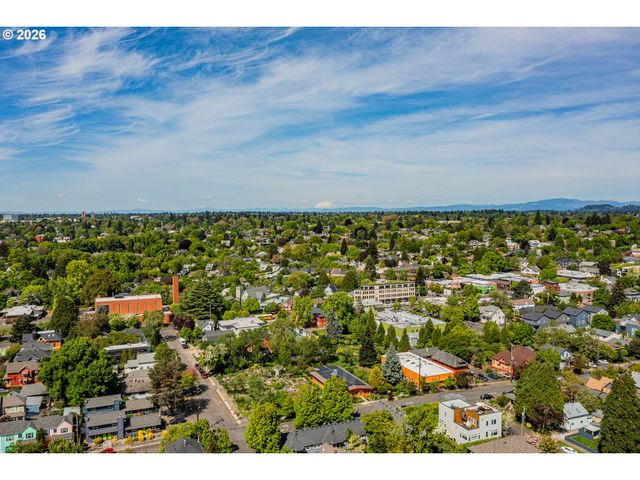 -1 Se 19TH Ave, Portland, OR 97202