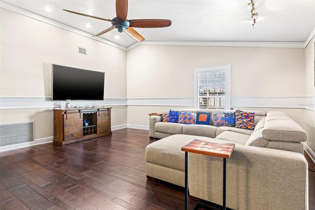 6701 LEEWARD ISLE WAY, Tampa, FL 33615