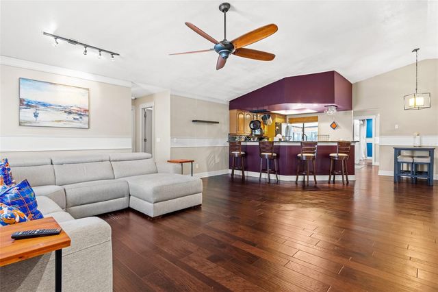 6701 LEEWARD ISLE WAY, Tampa, FL 33615