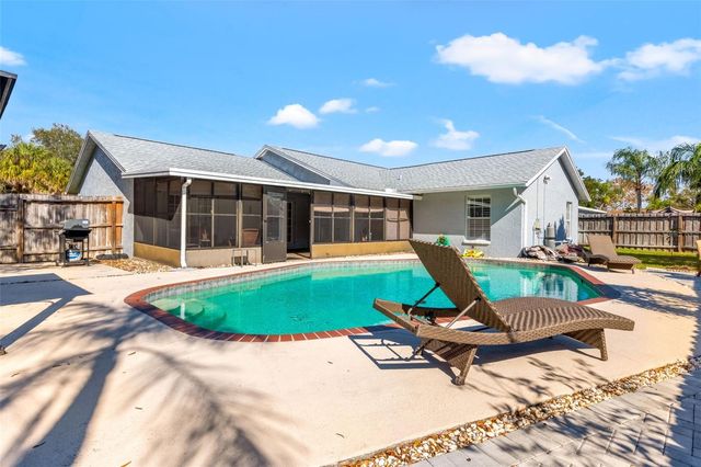 6701 LEEWARD ISLE WAY, Tampa, FL 33615