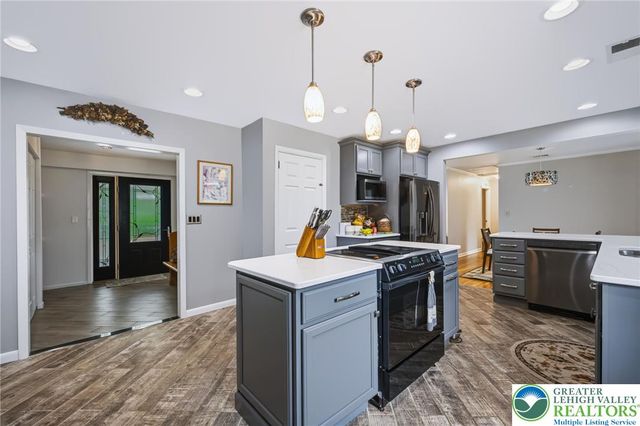 1773 Reading Drive, Bethlehem City, PA 18015