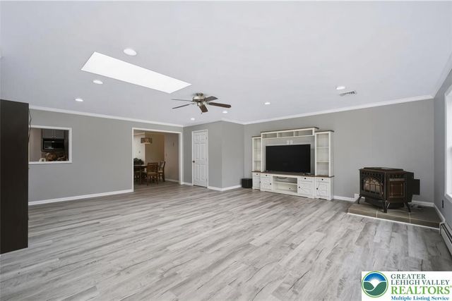 1773 Reading Drive, Bethlehem City, PA 18015