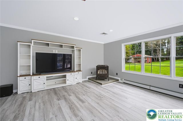 1773 Reading Drive, Bethlehem City, PA 18015