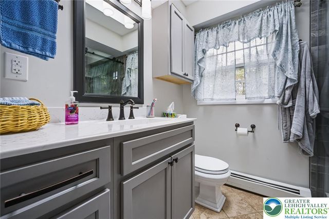 1773 Reading Drive, Bethlehem City, PA 18015
