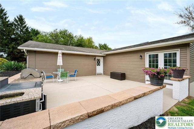 1773 Reading Drive, Bethlehem City, PA 18015