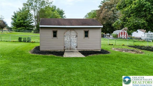1773 Reading Drive, Bethlehem City, PA 18015