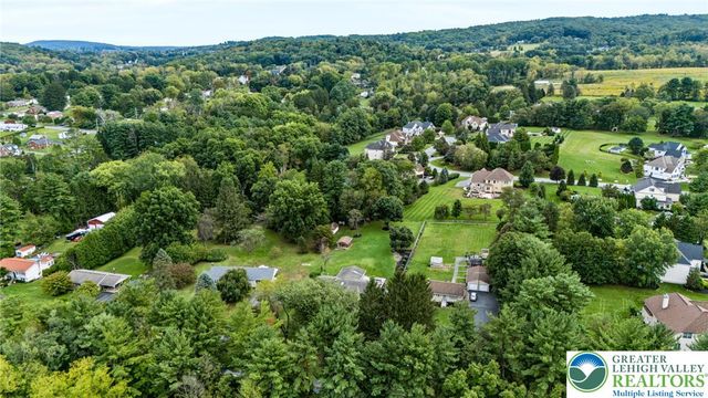 1773 Reading Drive, Bethlehem City, PA 18015