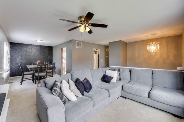 257 Bryant Way, Bolingbrook, IL 60440