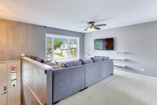 257 Bryant Way, Bolingbrook, IL 60440