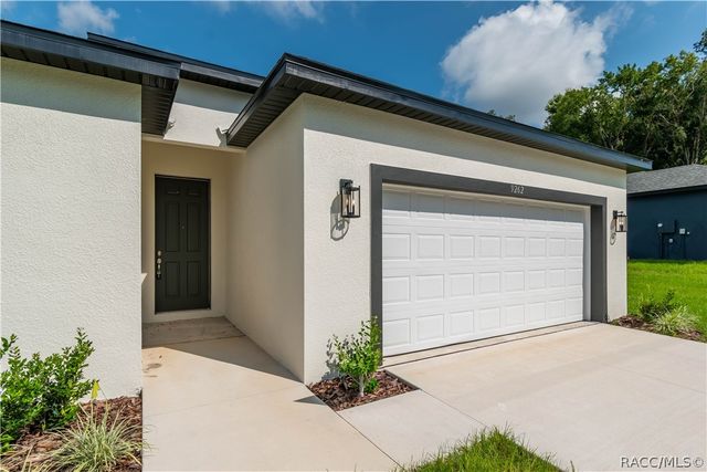 9262 N Alpinia Drive, Citrus Springs, FL 34434