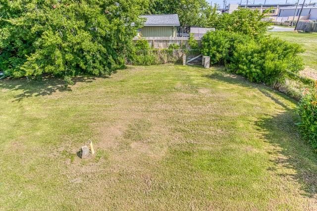 2116 Grover Avenue, Galveston, TX 77551