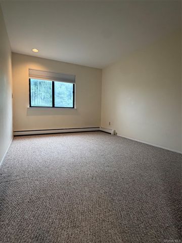 75 Greenway Close 75, Rye Brook, NY 10573