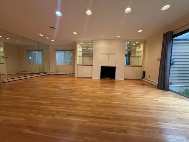 75 Greenway Close 75, Rye Brook, NY 10573