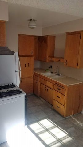 6141 Toltec, Los Angeles, CA 90042