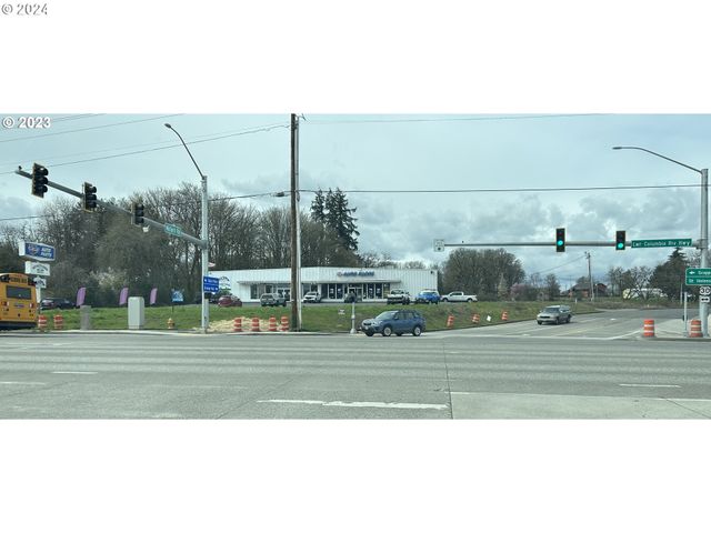 58105 COLUMBIA RIVER Hwy, St Helens, OR 97051