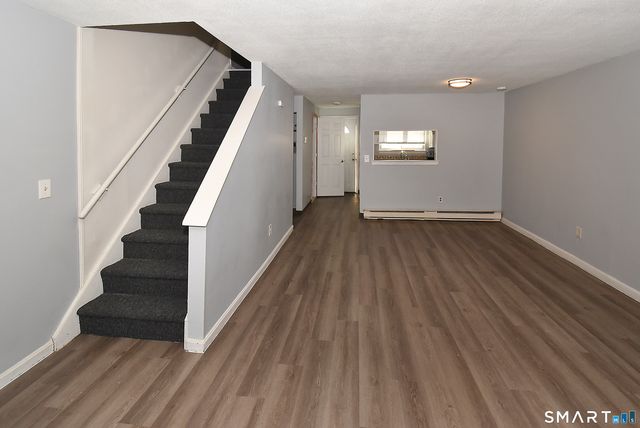 16 Seymour Road 21C, East Granby, CT 06026