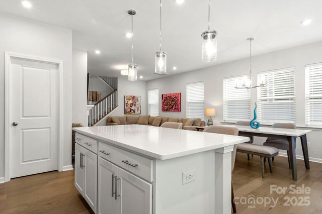 134 Berkeley Avenue E, Mooresville, NC 28117