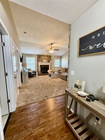 900 S Natalie Avenue, Springfield, MO 65802