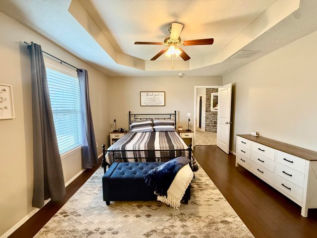 900 S Natalie Avenue, Springfield, MO 65802
