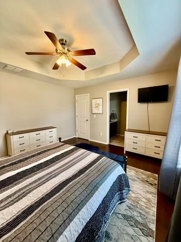 900 S Natalie Avenue, Springfield, MO 65802