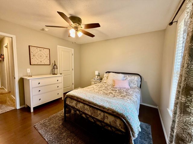 900 S Natalie Avenue, Springfield, MO 65802
