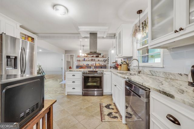 105 Pine Street, Barnesville, GA 30204