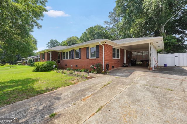 105 Pine Street, Barnesville, GA 30204