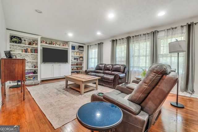 105 Pine Street, Barnesville, GA 30204