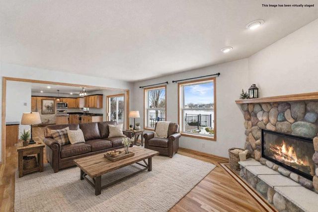 3212 E Lindy LANE, Oak Creek, WI 53154