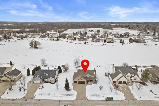 3212 E Lindy LANE, Oak Creek, WI 53154
