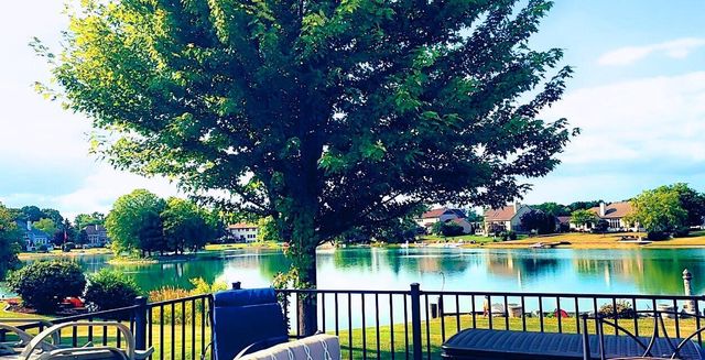 3212 E Lindy LANE, Oak Creek, WI 53154