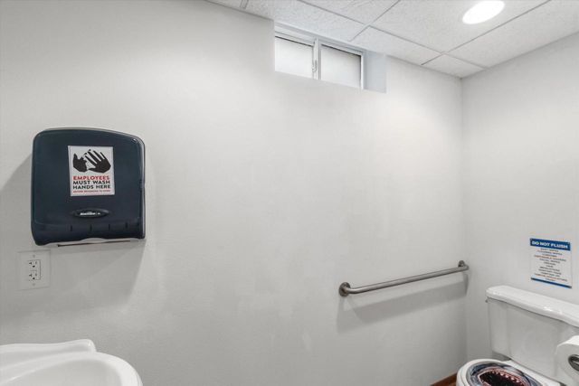 3212 E Lindy LANE, Oak Creek, WI 53154