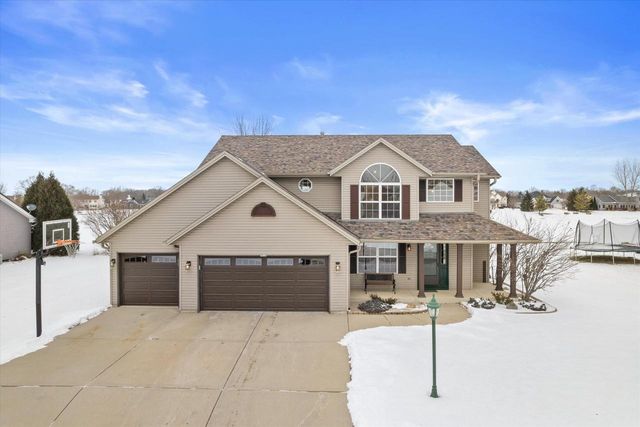 3212 E Lindy LANE, Oak Creek, WI 53154