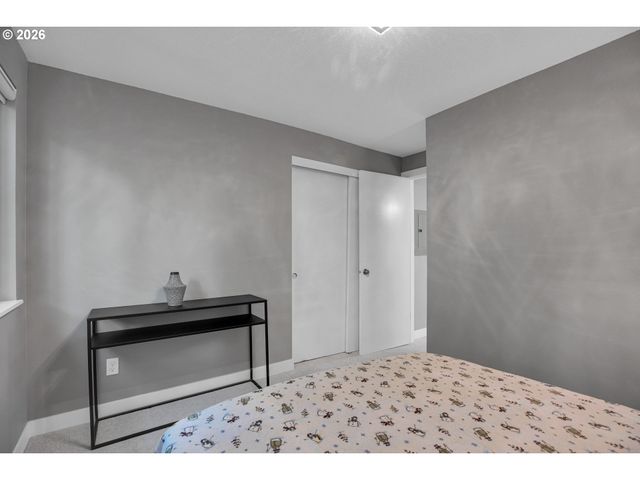58 CERVANTES Cir 8D, Lake Oswego, OR 97035
