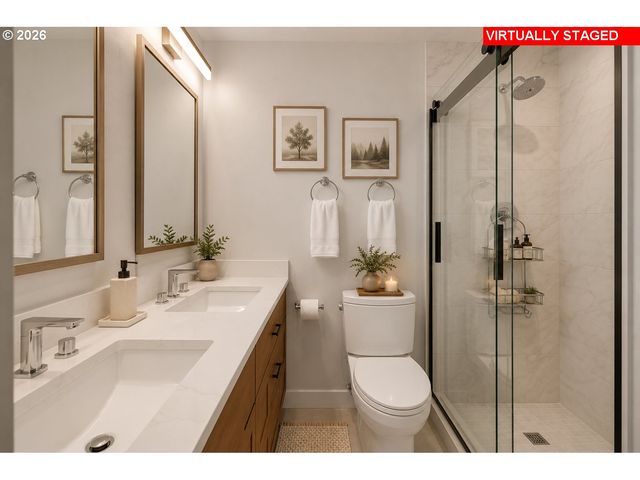 58 CERVANTES Cir 8D, Lake Oswego, OR 97035