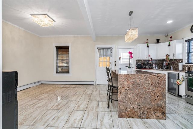 40 Chester St, Lawrence, MA 01843