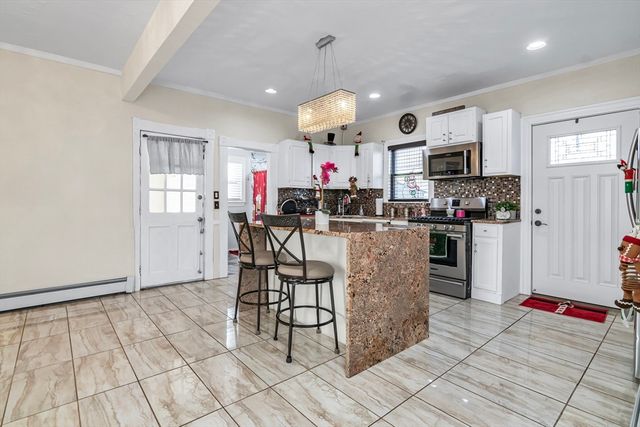 40 Chester St, Lawrence, MA 01843