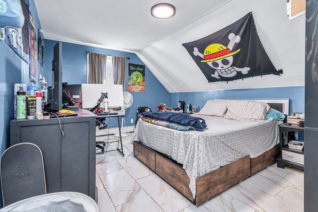 40 Chester St, Lawrence, MA 01843